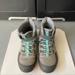 Merrell Big Girls Winter Boots, Size 3